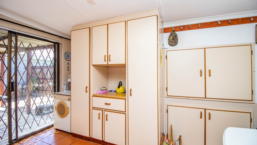 3 Bedroom Property for Sale in Dana Bay Western Cape